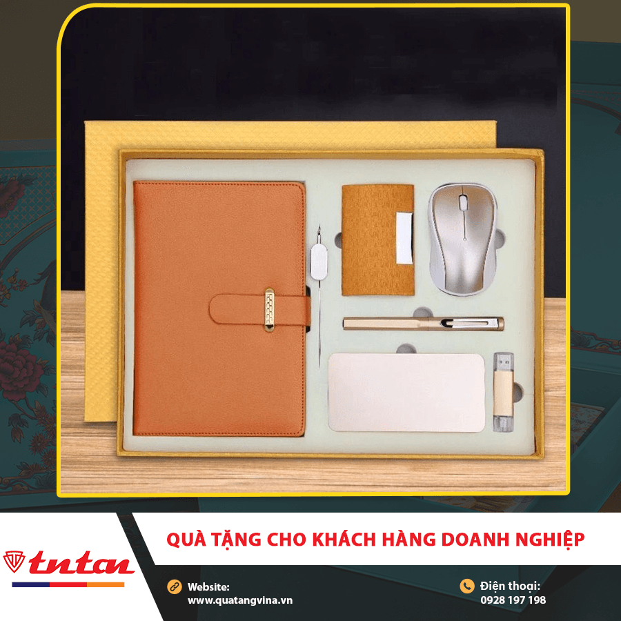 Bộ quà tặng cho khách hàng doanh nghiệp sang trọng